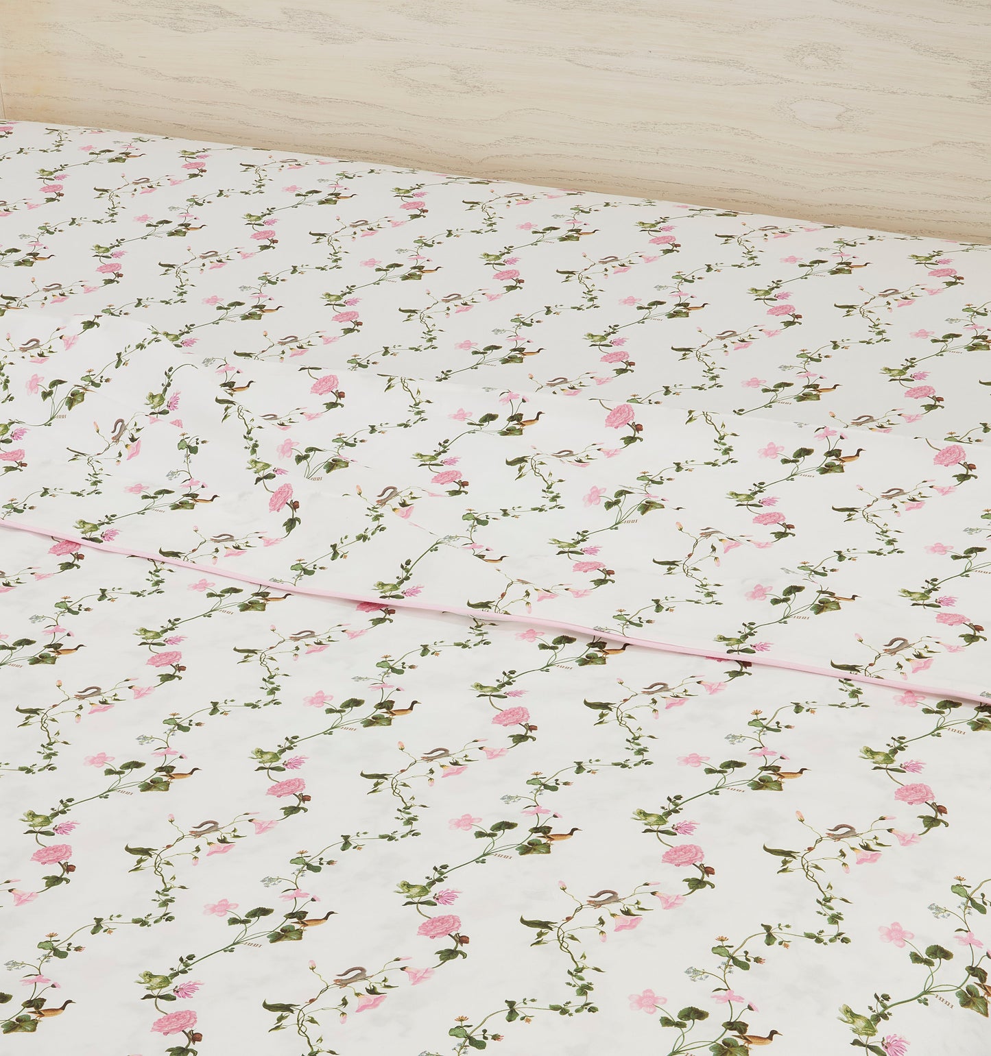 The Top Sheet - Pink Pond Floral