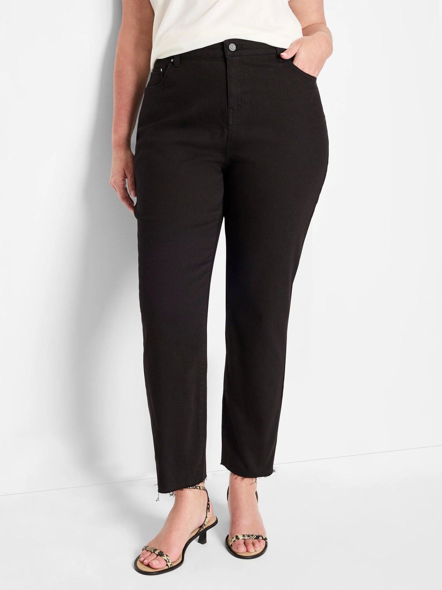 Daytrip Straight Ankle Jeans